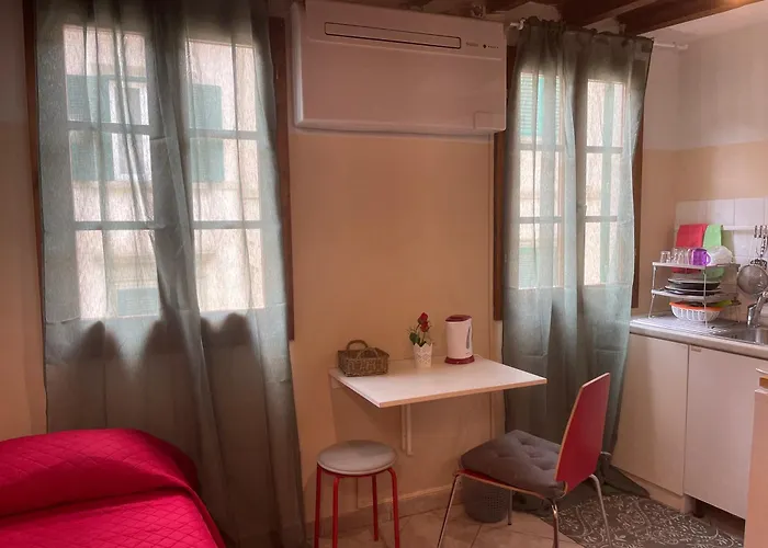 Appartement Faenza 8 *