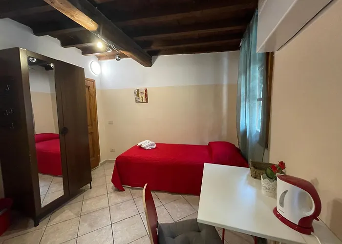 Faenza 8 * فلورنس