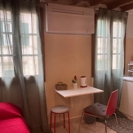 Apartment Faenza 8 *