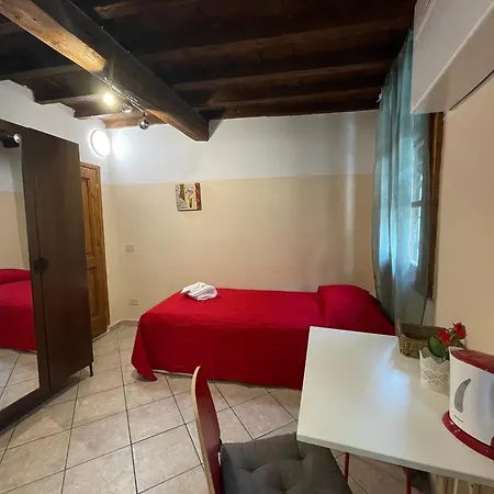 Faenza 8 * פירנצה